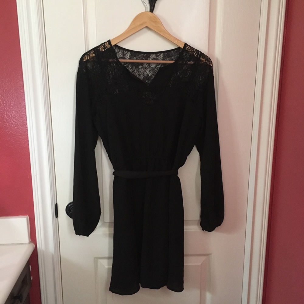 Forever 21 Black Dress